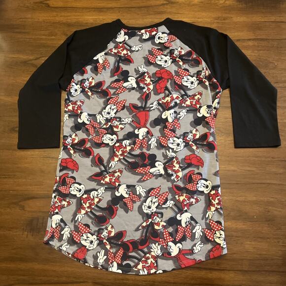 LuLaRoe Disney Womens Size XS Minnie Mouse Raglan Randy T-Shirt Black Red Artsy - Picture 5 of 8